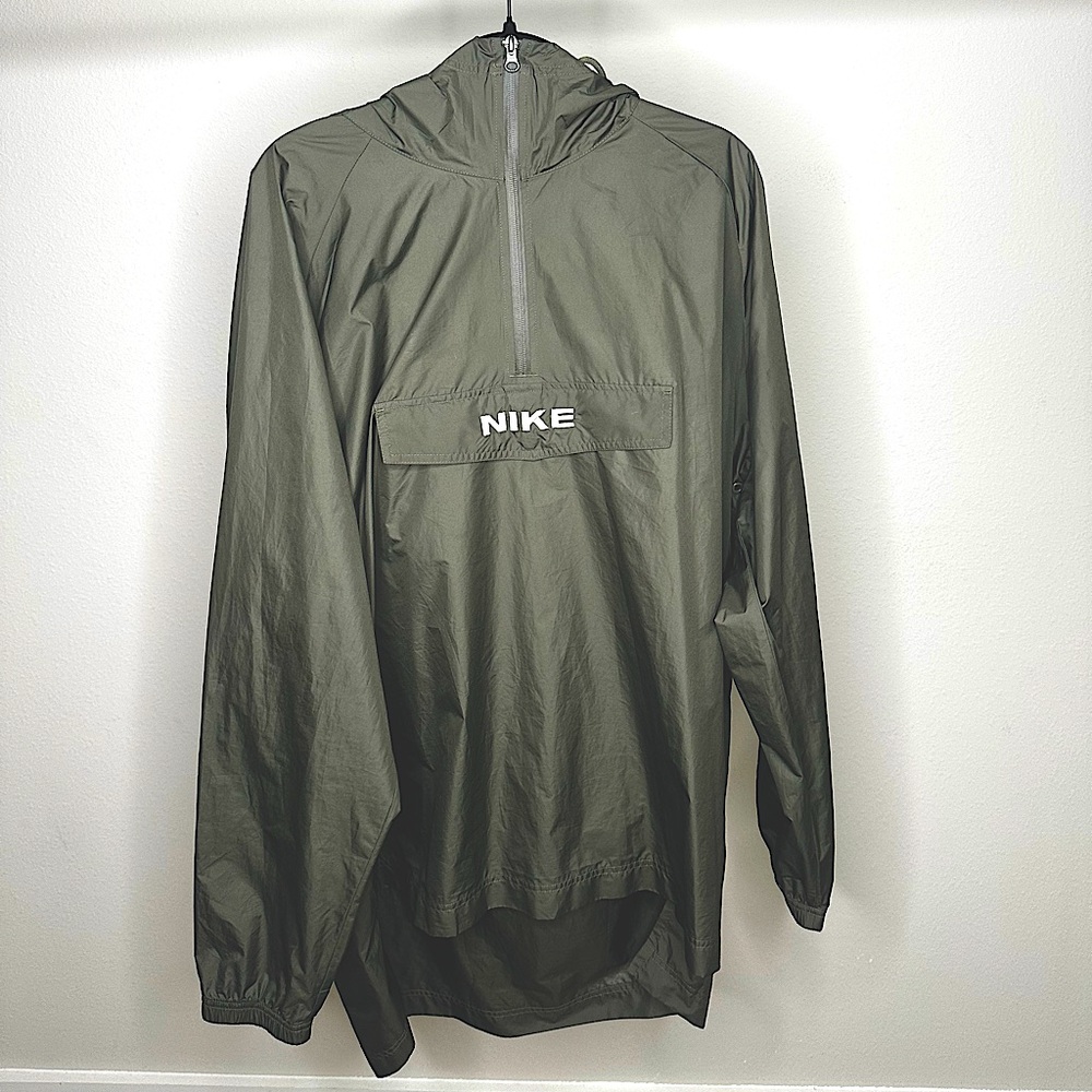 Nike Run wind breaker